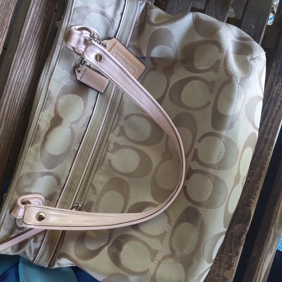 Coach Poppy Handbag - Picture 9 of 10